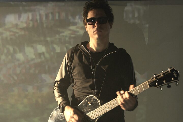 Diego Wacker prepara un concierto acústico con las notas folclóricas de “Por el camino”