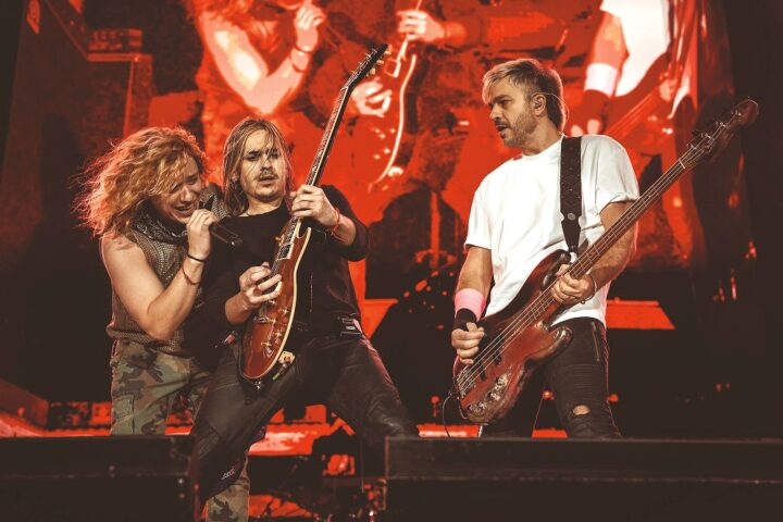 Airbag desata su furia rockera en Rosario con la gira «El Club de la Pelea II»